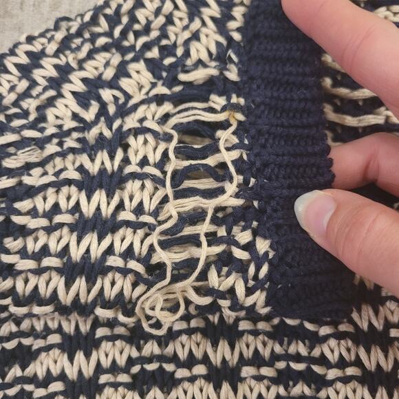 Vince Sweater Womens S Mercerized Texture Knit Coastal Navy Stripes TINY FLAW - Picture 5 of 12